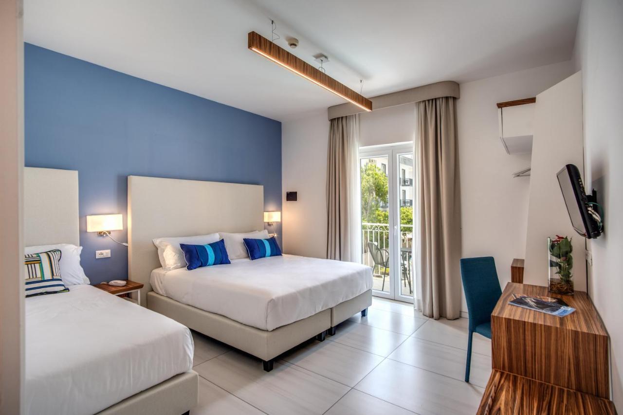 Hotel Florida ซอร์เรนโต ภายนอก รูปภาพ